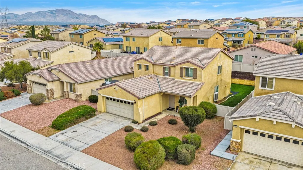 16617 Desert Lily Street, Victorville, California 92394 home-pic-47