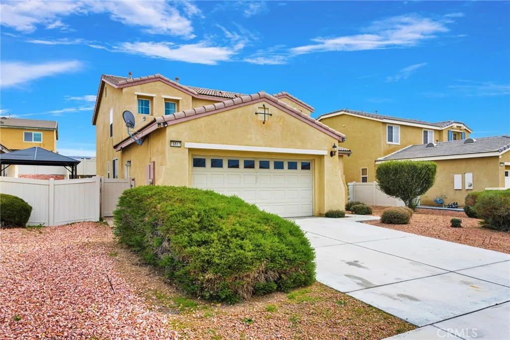 16617 Desert Lily Street, Victorville, California 92394 home-pic-2