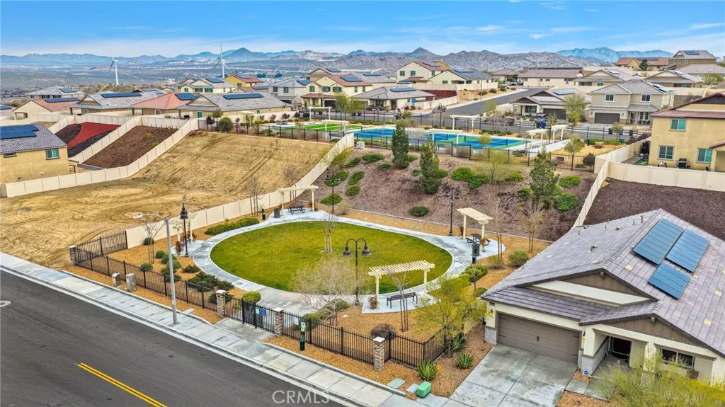 16617 Desert Lily Street, Victorville, California 92394 home-pic-54