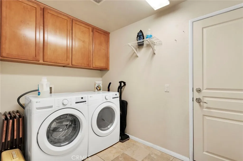 16617 Desert Lily Street, Victorville, California 92394 home-pic-22