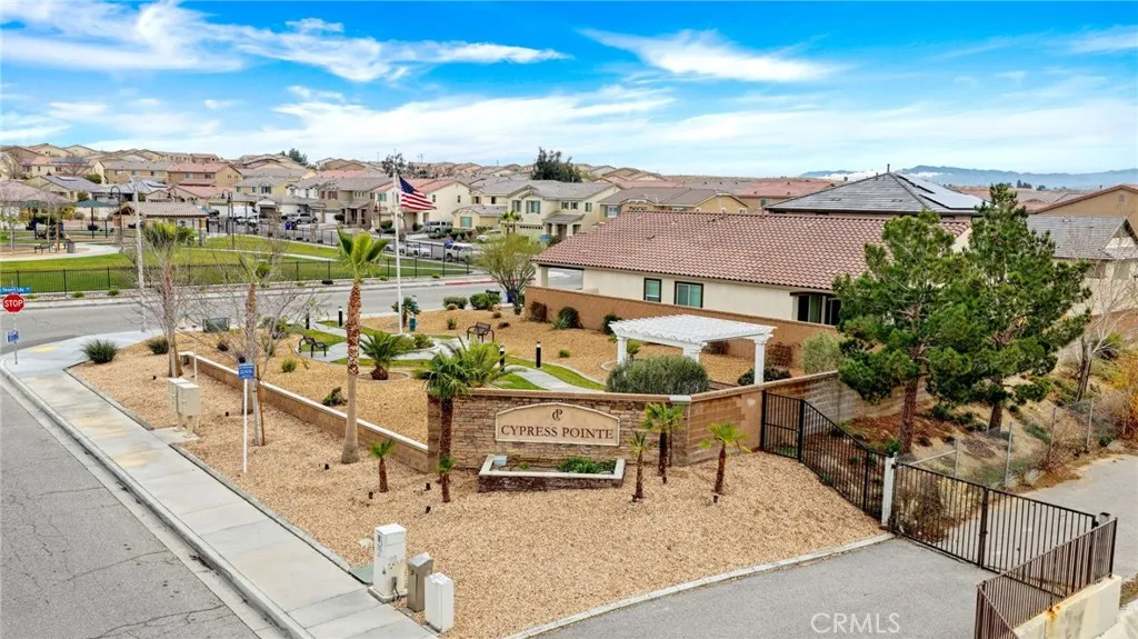 16617 Desert Lily Street, Victorville, California 92394 home-pic-55