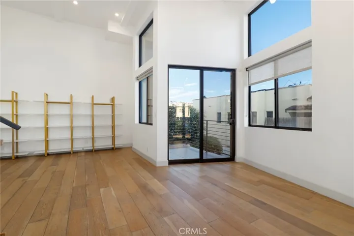 2400 Glendale Court, Los Angeles, California 90039