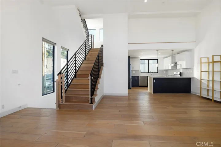 2400 Glendale Court, Los Angeles, California 90039