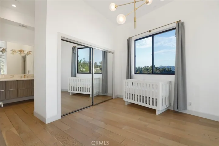 2400 Glendale Court, Los Angeles, California 90039