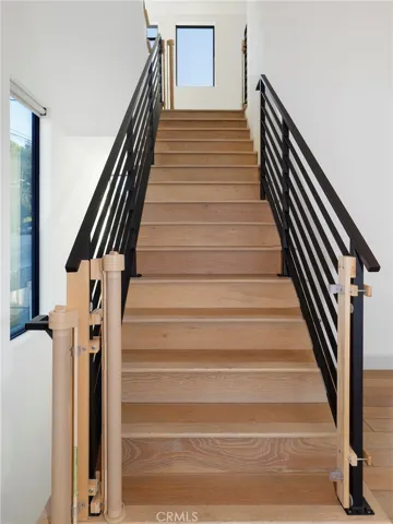 2400 Glendale Court, Los Angeles, California 90039