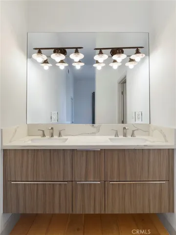 2400 Glendale Court, Los Angeles, California 90039