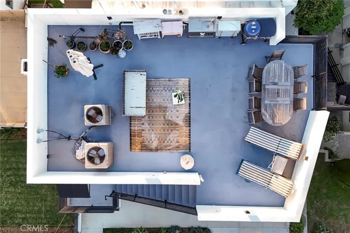 2400 Glendale Court, Los Angeles, California 90039