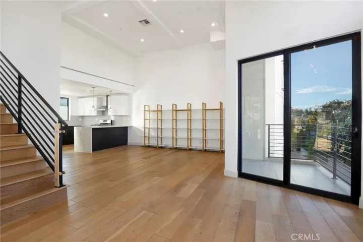 2400 Glendale Court, Los Angeles, California 90039