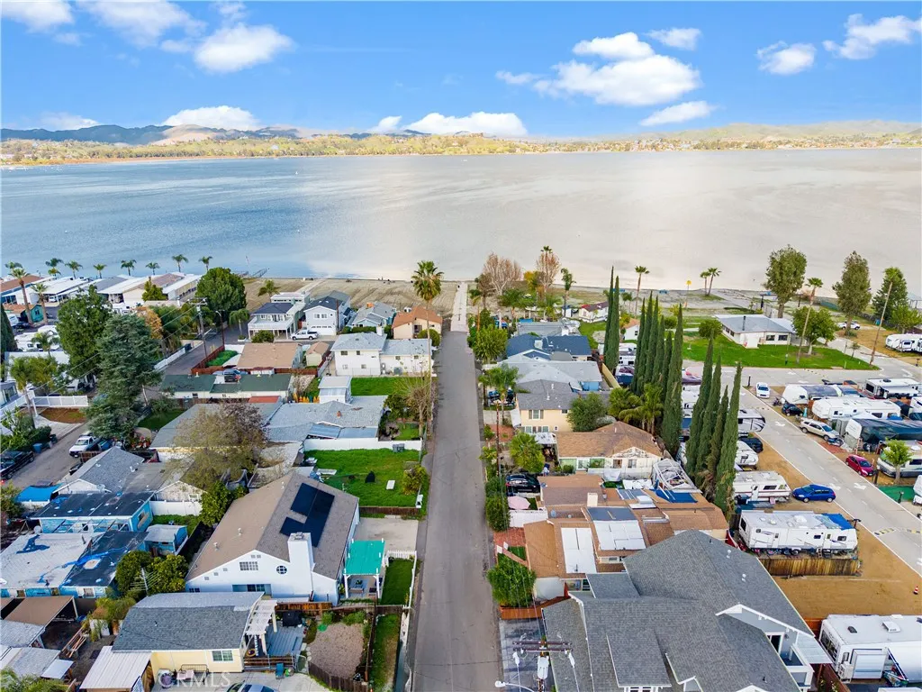 32932 Ethlene, Lake Elsinore, California 92530 home-pic-5