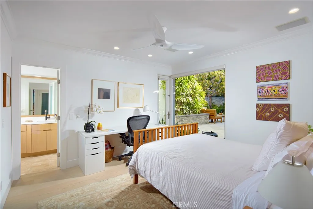22 Cherry Hills Lane, Newport Beach, California 92660 home-pic-24