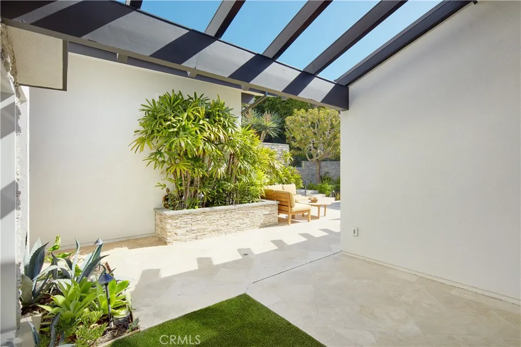 22 Cherry Hills Lane, Newport Beach, California 92660 home-pic-34