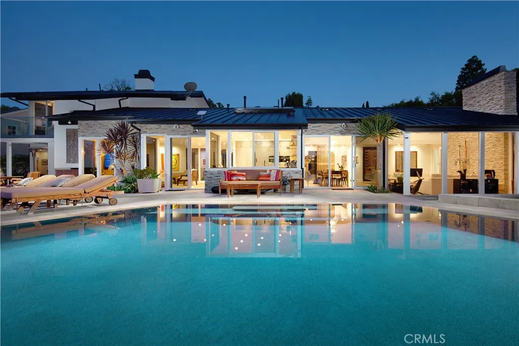 22 Cherry Hills Lane, Newport Beach, California 92660 home-pic-1