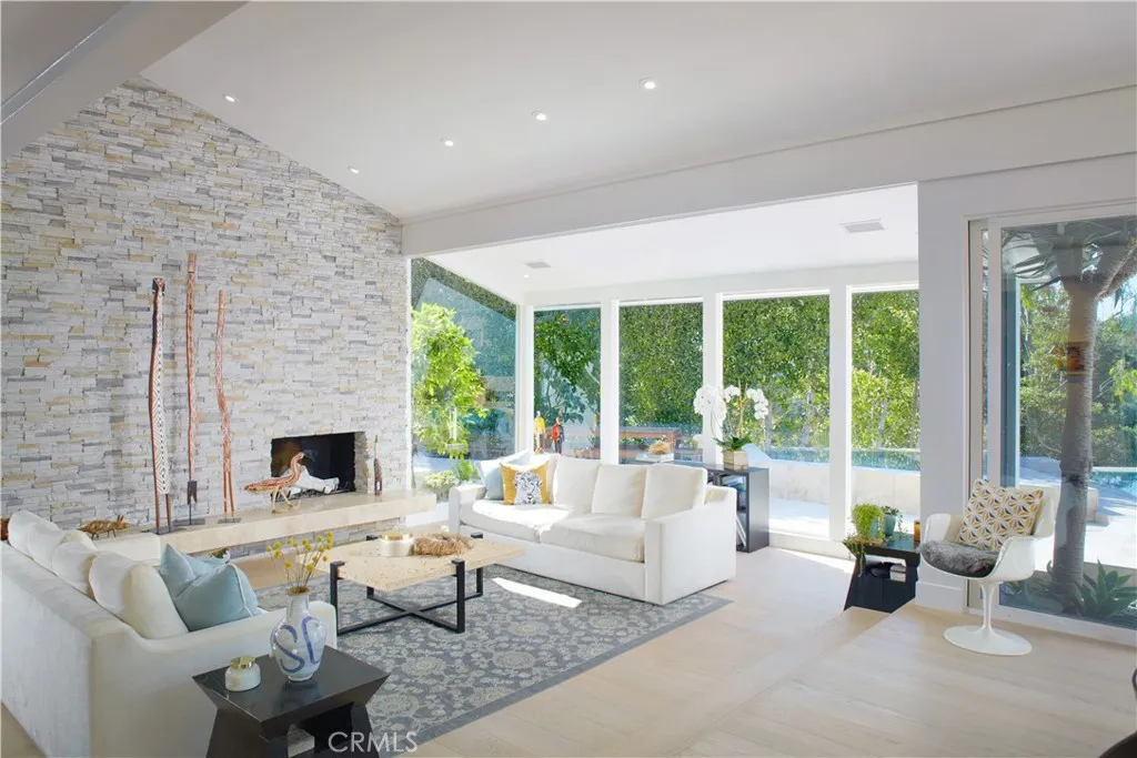 22 Cherry Hills Lane, Newport Beach, California 92660 home-pic-9