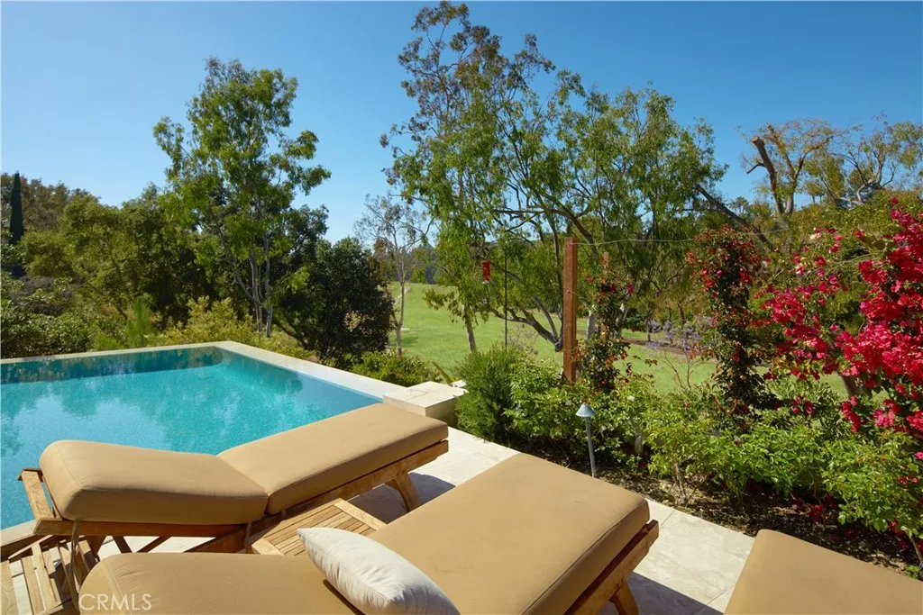 22 Cherry Hills Lane, Newport Beach, California 92660 home-pic-32
