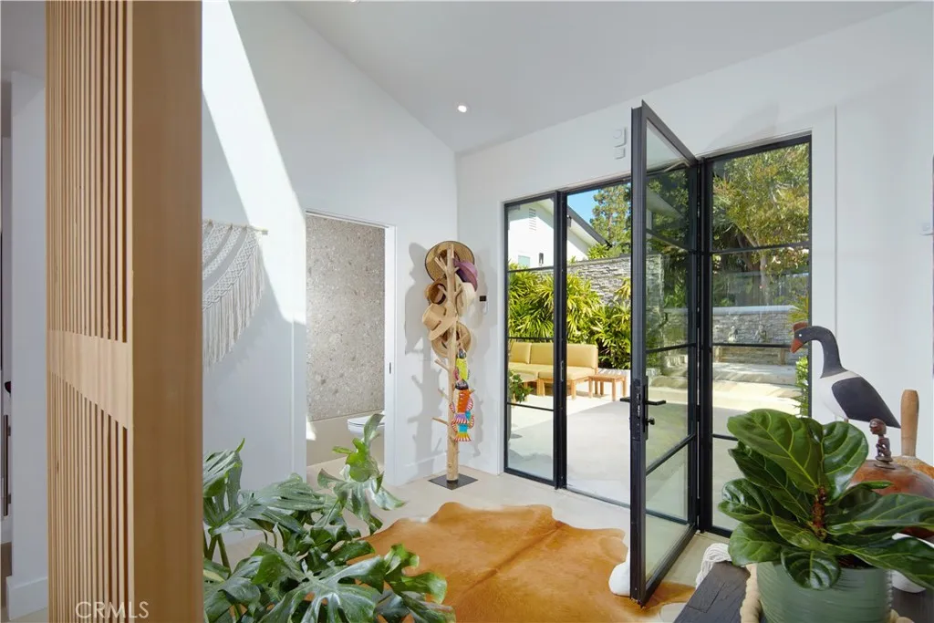 22 Cherry Hills Lane, Newport Beach, California 92660 home-pic-8