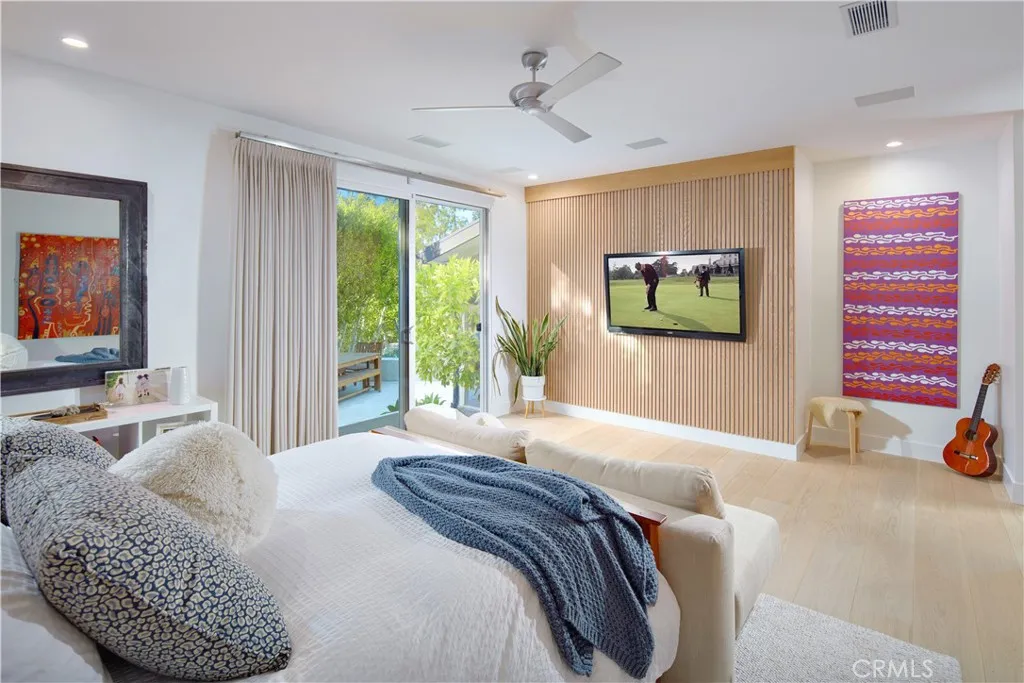 22 Cherry Hills Lane, Newport Beach, California 92660 home-pic-25