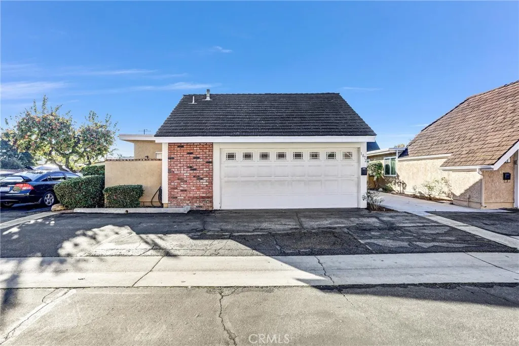 1072 N La Breda, Covina, California 91722 home-pic-1