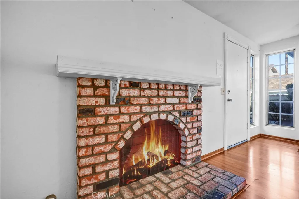 1072 N La Breda, Covina, California 91722 home-pic-6