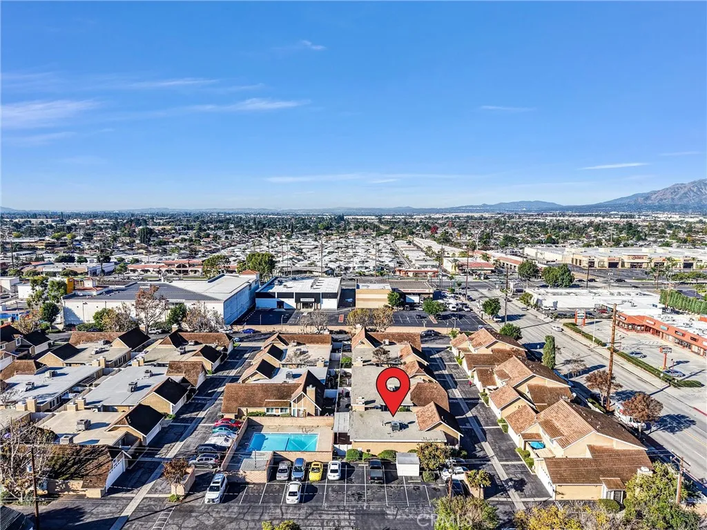 1072 N La Breda, Covina, California 91722 home-pic-33