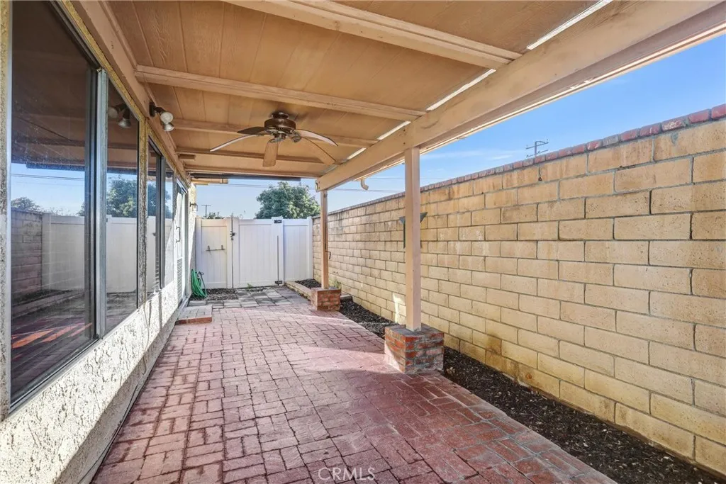 1072 N La Breda, Covina, California 91722 home-pic-24