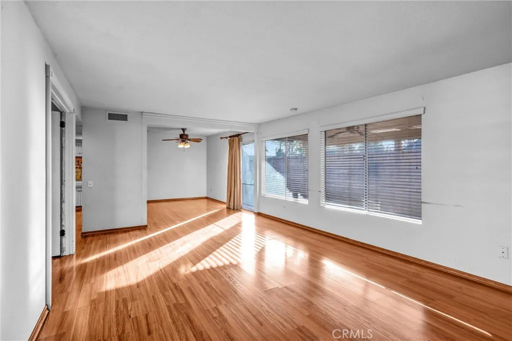 1072 N La Breda, Covina, California 91722 home-pic-4