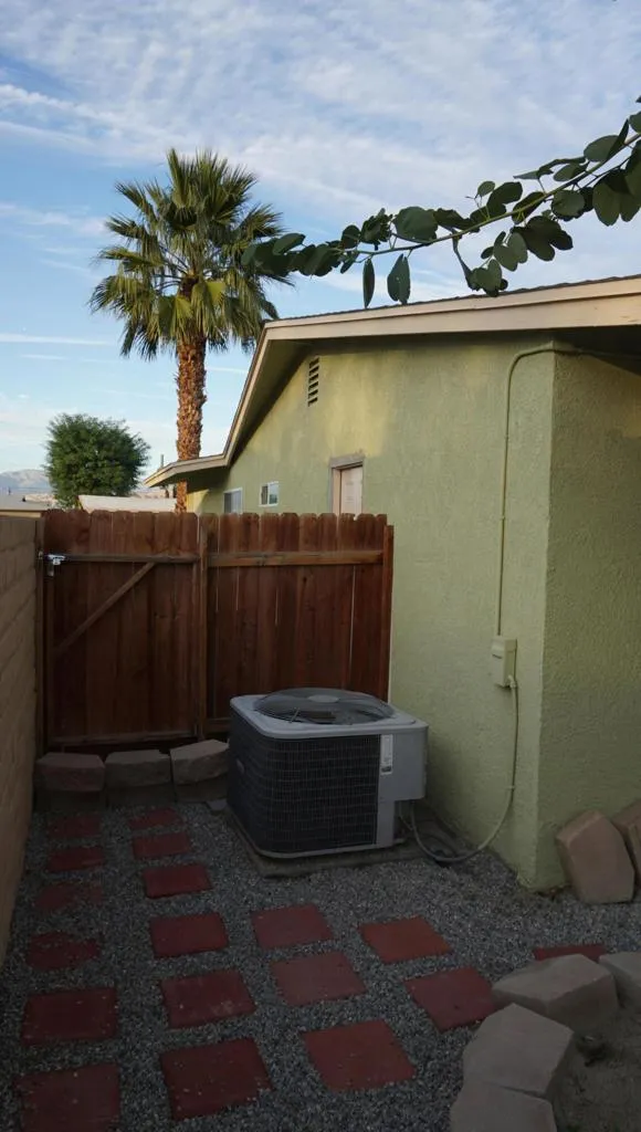81077 Francis Avenue, Indio, California 92201 home-pic-30