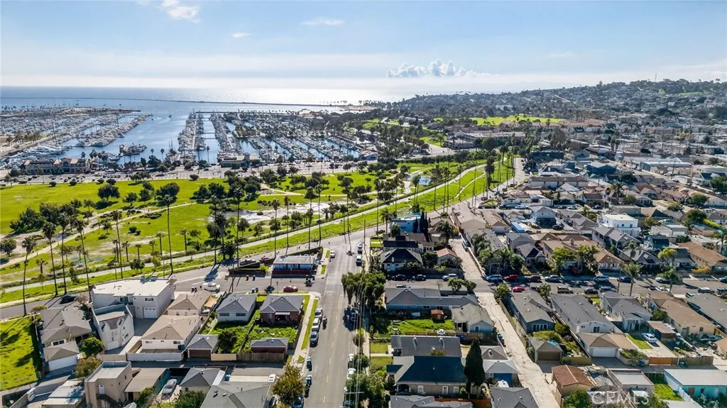 1725 S Centre Street, San Pedro, California 90731 home-pic-36