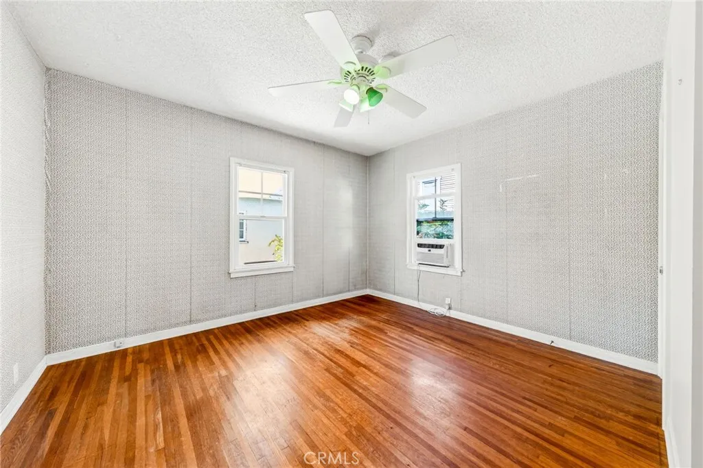 1725 S Centre Street, San Pedro, California 90731 home-pic-26