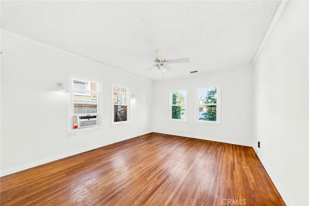 1725 S Centre Street, San Pedro, California 90731 home-pic-21