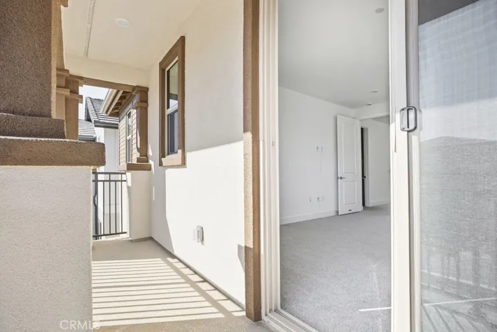 689 Beacon ~ Ready Now