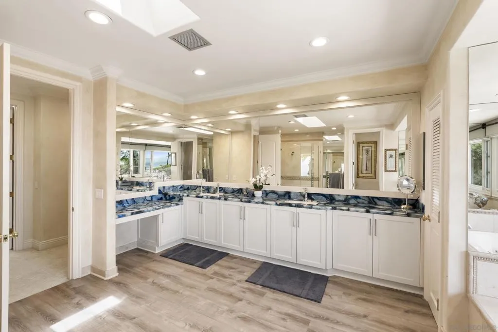 617 Gage Drive, San Diego, California 92106 home-pic-31
