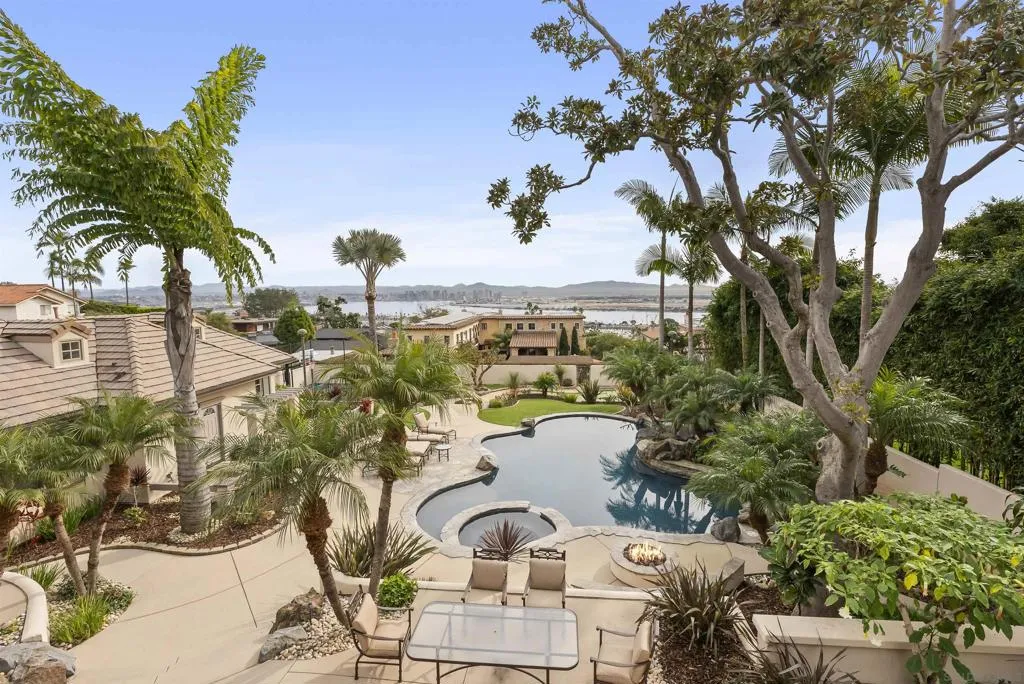 617 Gage Drive, San Diego, California 92106 home-pic-5