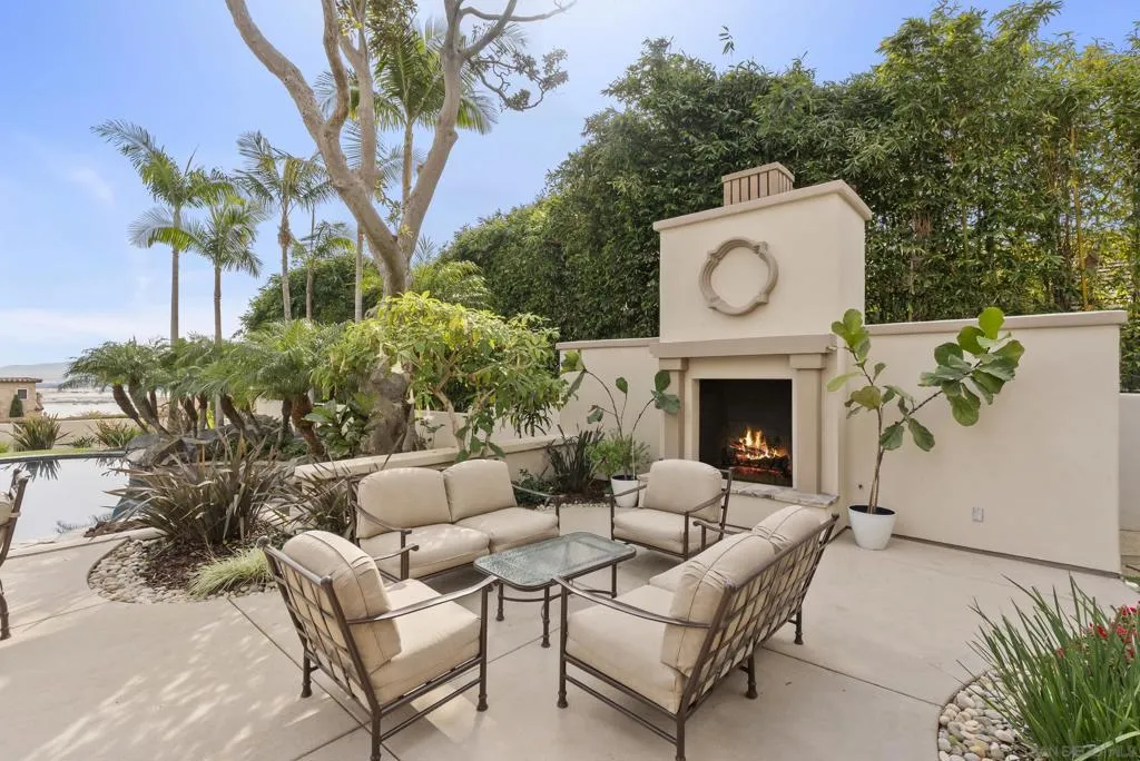 617 Gage Drive, San Diego, California 92106 home-pic-44