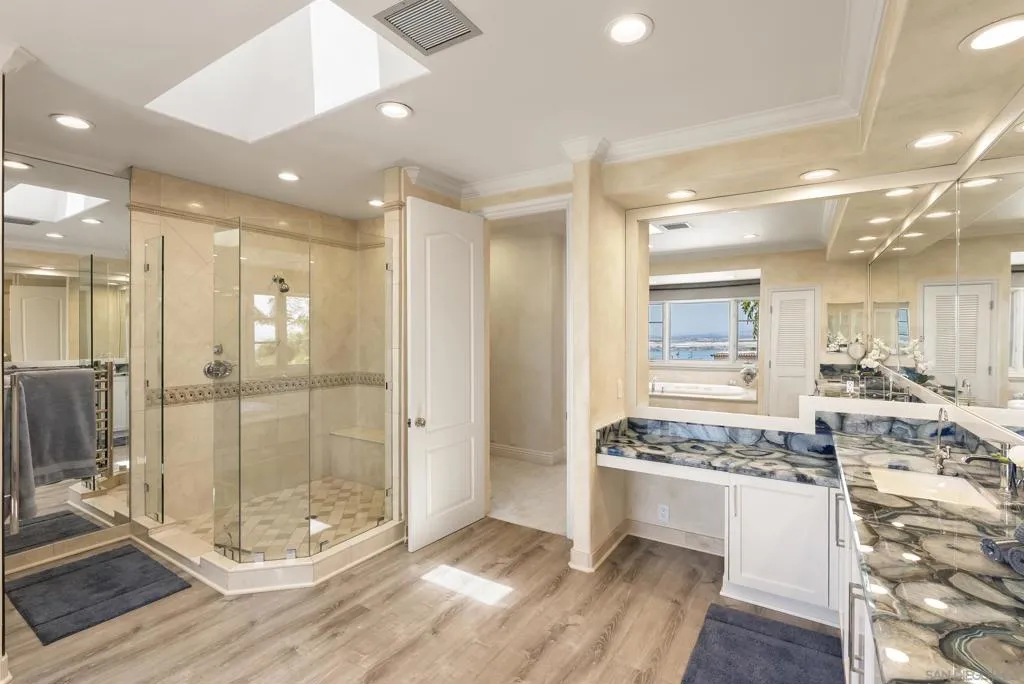 617 Gage Drive, San Diego, California 92106 home-pic-34