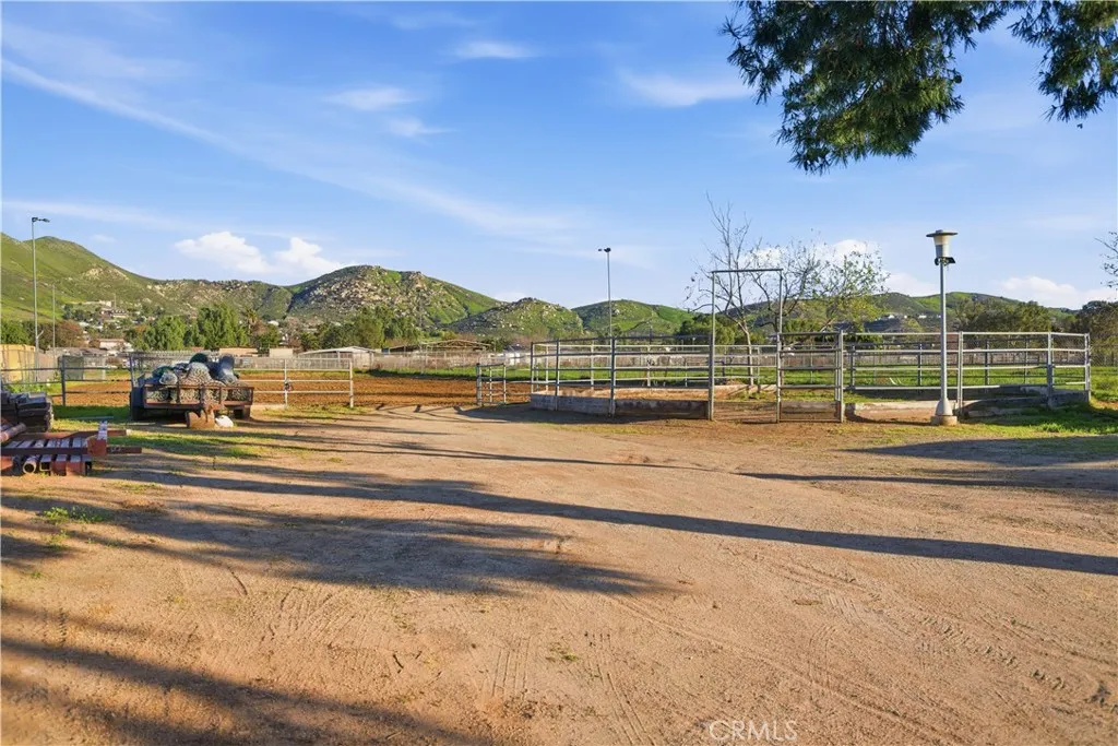 4221 Hillside Avenue, Norco, California 92860 home-pic-33