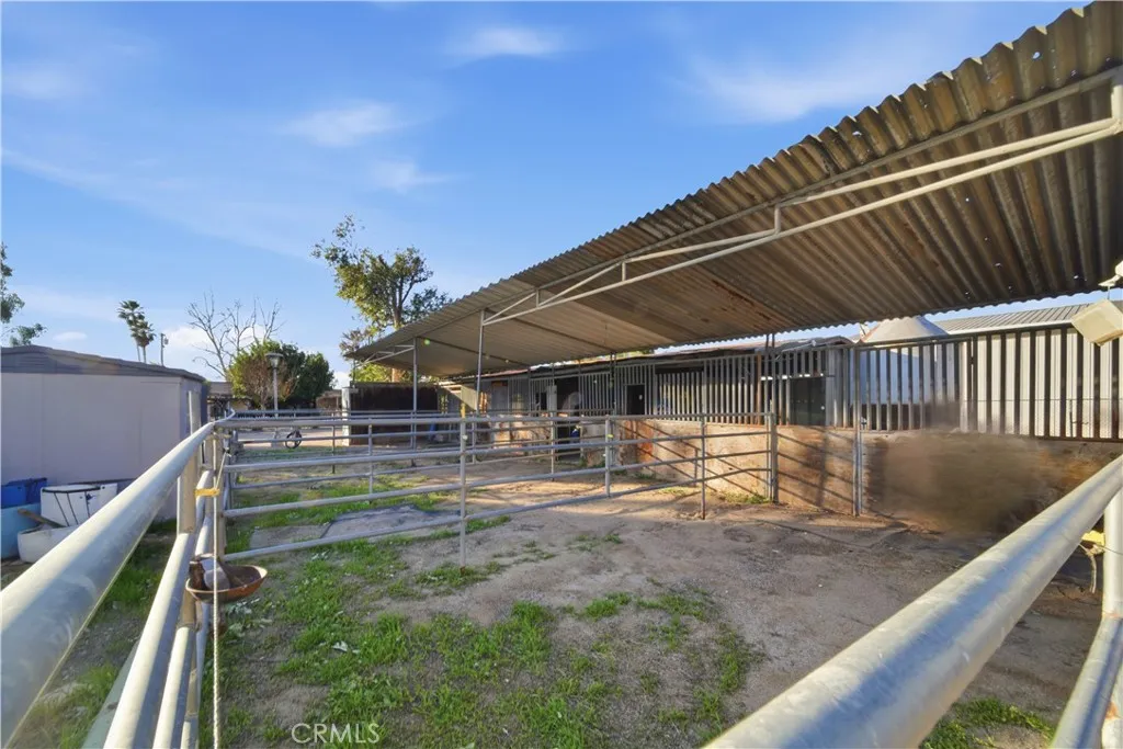 4221 Hillside Avenue, Norco, California 92860 home-pic-30