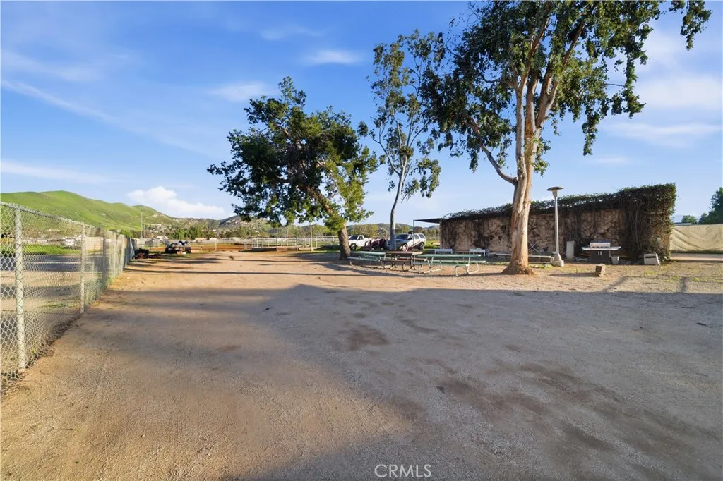 4221 Hillside Avenue, Norco, California 92860 home-pic-32