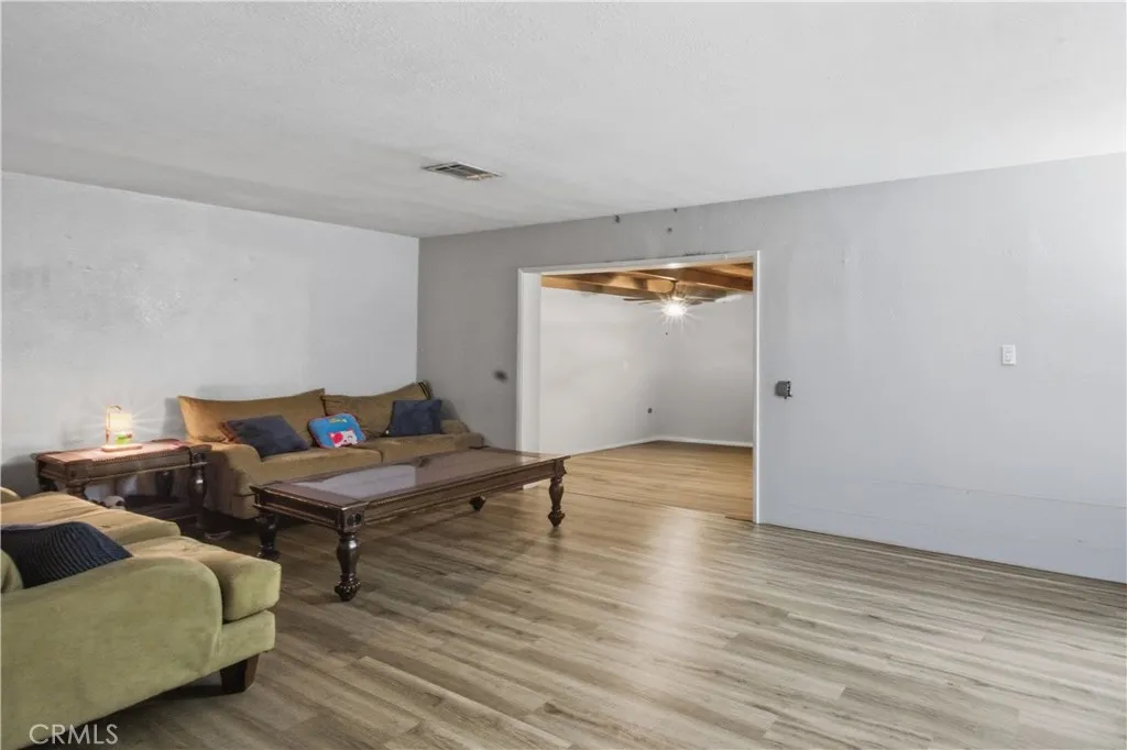 4221 Hillside Avenue, Norco, California 92860 home-pic-9