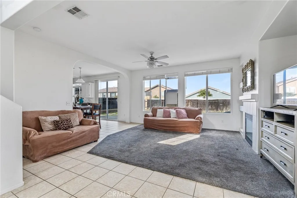 14286 Tortoise, Victorville, California 92394 home-pic-6