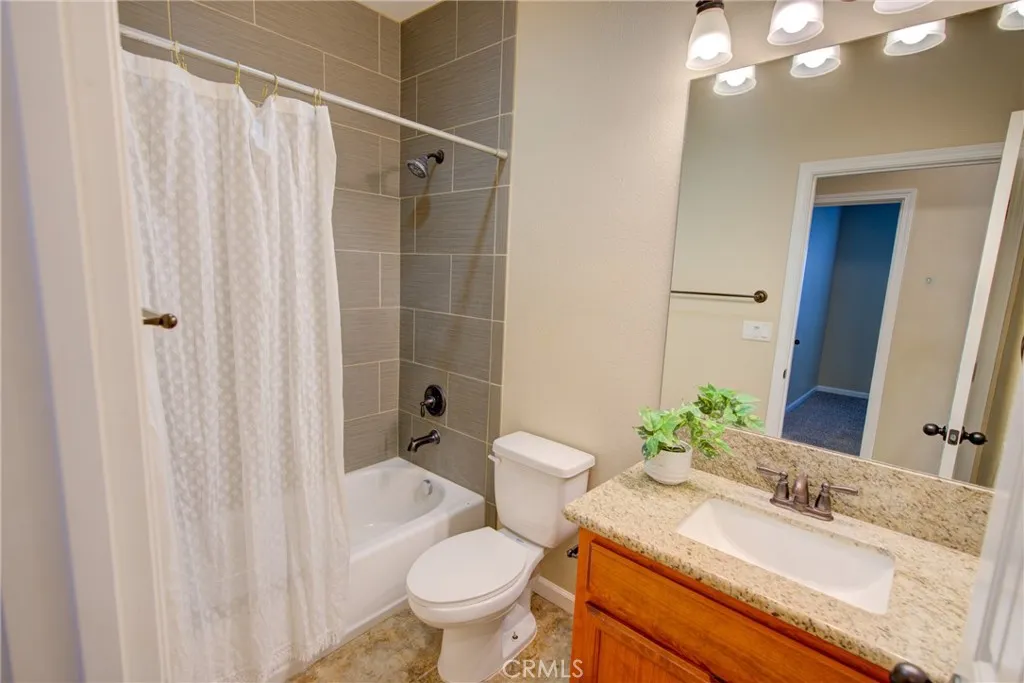 4032 Wood Creek Court, Merced, California 95348 home-pic-9