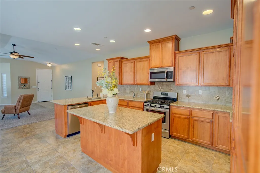 4032 Wood Creek Court, Merced, California 95348 home-pic-6