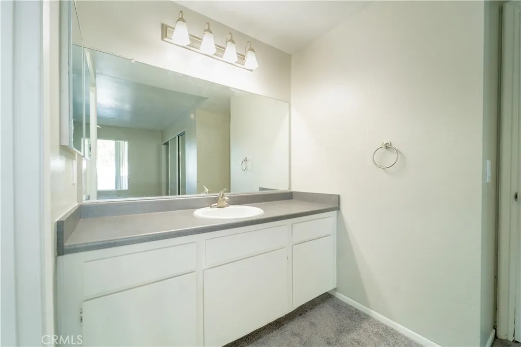 1060 S Idaho Street 42, La Habra, California 90631 home-pic-6