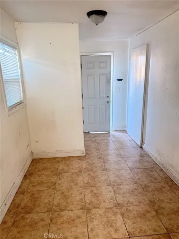 3881 Eucalyptus Avenue 3, Riverside, California 92507