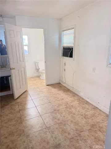 3881 Eucalyptus Avenue 3, Riverside, California 92507
