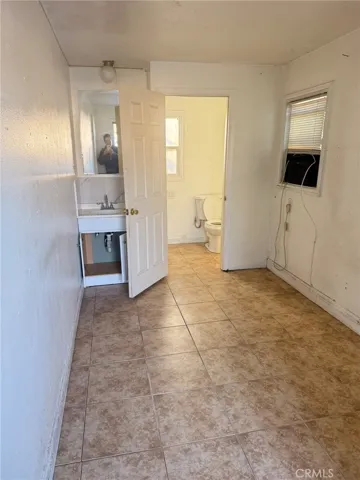 3881 Eucalyptus Avenue 3, Riverside, California 92507