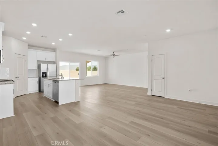 14873 Desert Lily Court, Apple Valley, California 92307