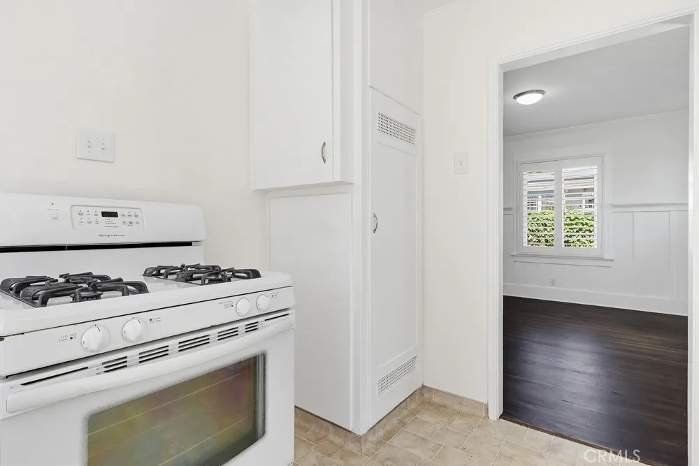 741 W 40th Street, San Pedro, California 90731 home-pic-13
