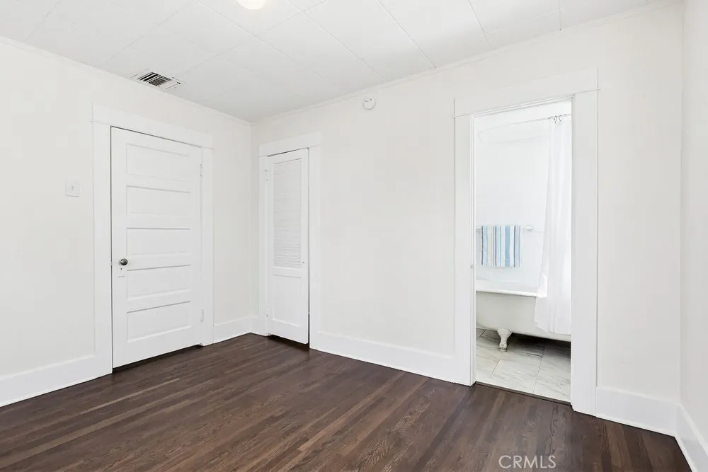 741 W 40th Street, San Pedro, California 90731 home-pic-16