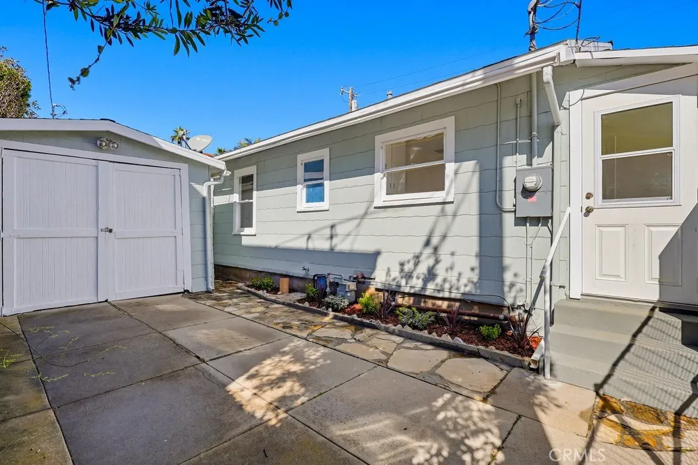 741 W 40th Street, San Pedro, California 90731 home-pic-27