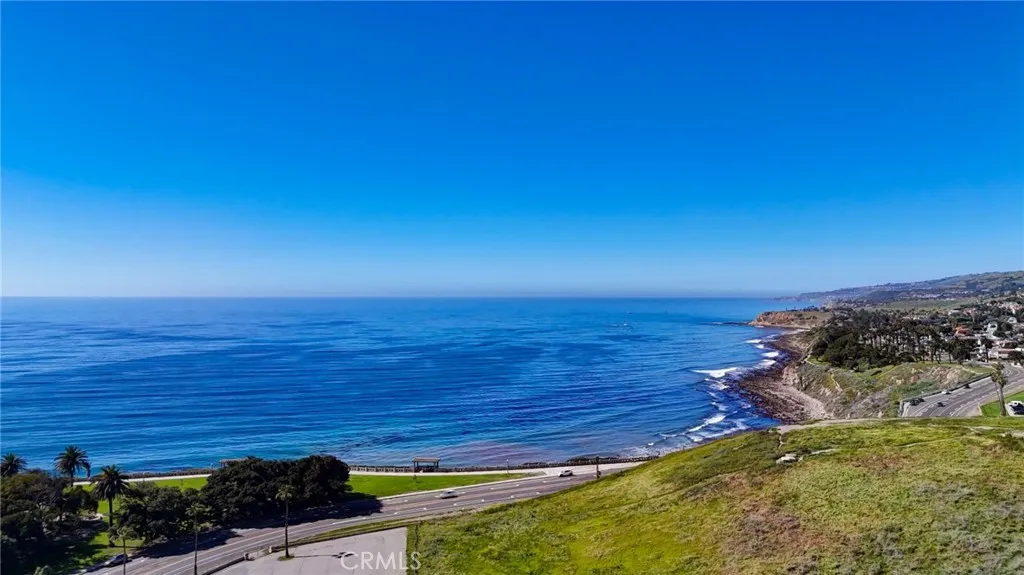 741 W 40th Street, San Pedro, California 90731 home-pic-35